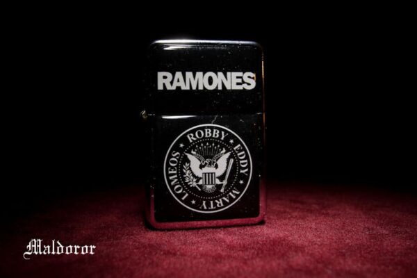 UPALJAČ STAR Ramones